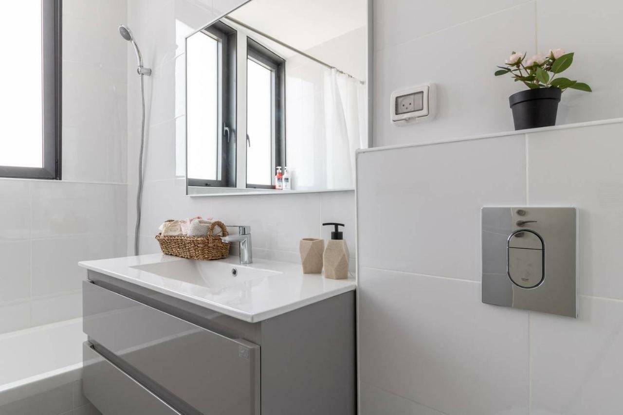 Magical 2Br/Parking With Amazing View, City Center Gerusalemme Esterno foto